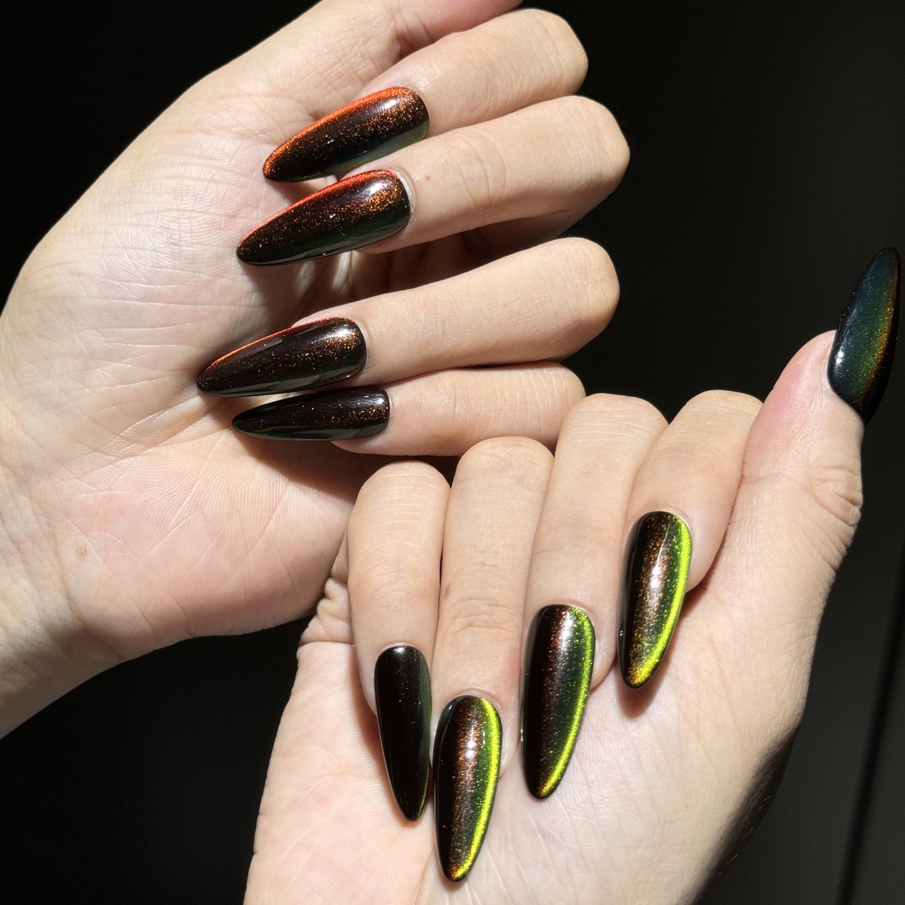 Siva Nail, Dark Flame, Green Glow Press on Nails