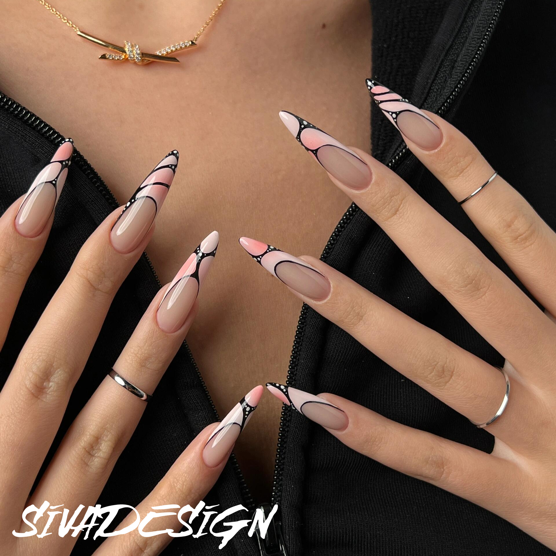 Siva Nail, Dreamweave, stiletto geometrico chic, unghie finte fatte a mano