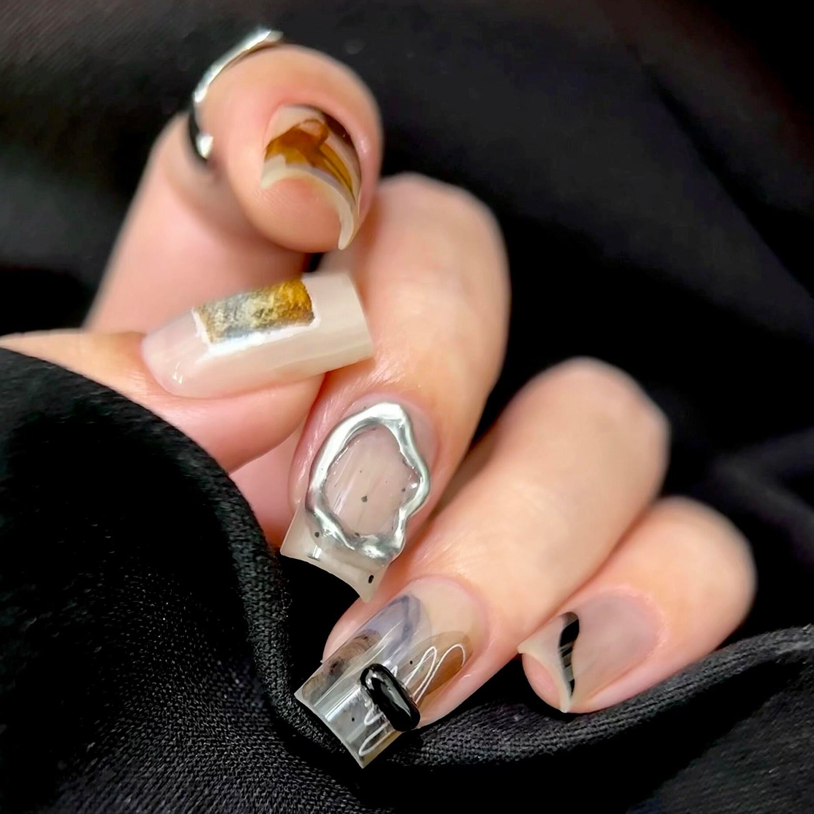 Siva Nail, Metallic Mirage, Abstract Sculpture, Handmade Press on Nails