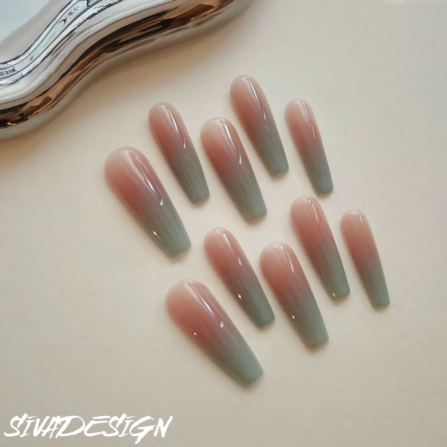 Siva Nail, Fade Glass, Green Ombre Handmade Press on Nails