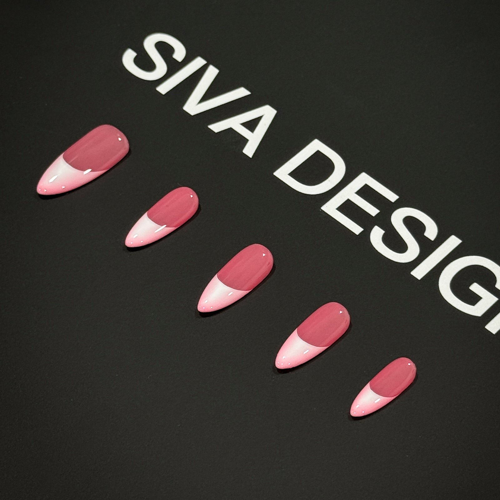 Siva Nail, Lunar Shee (Rosa), Stile Francese, Unghie Press on Fatte a Mano