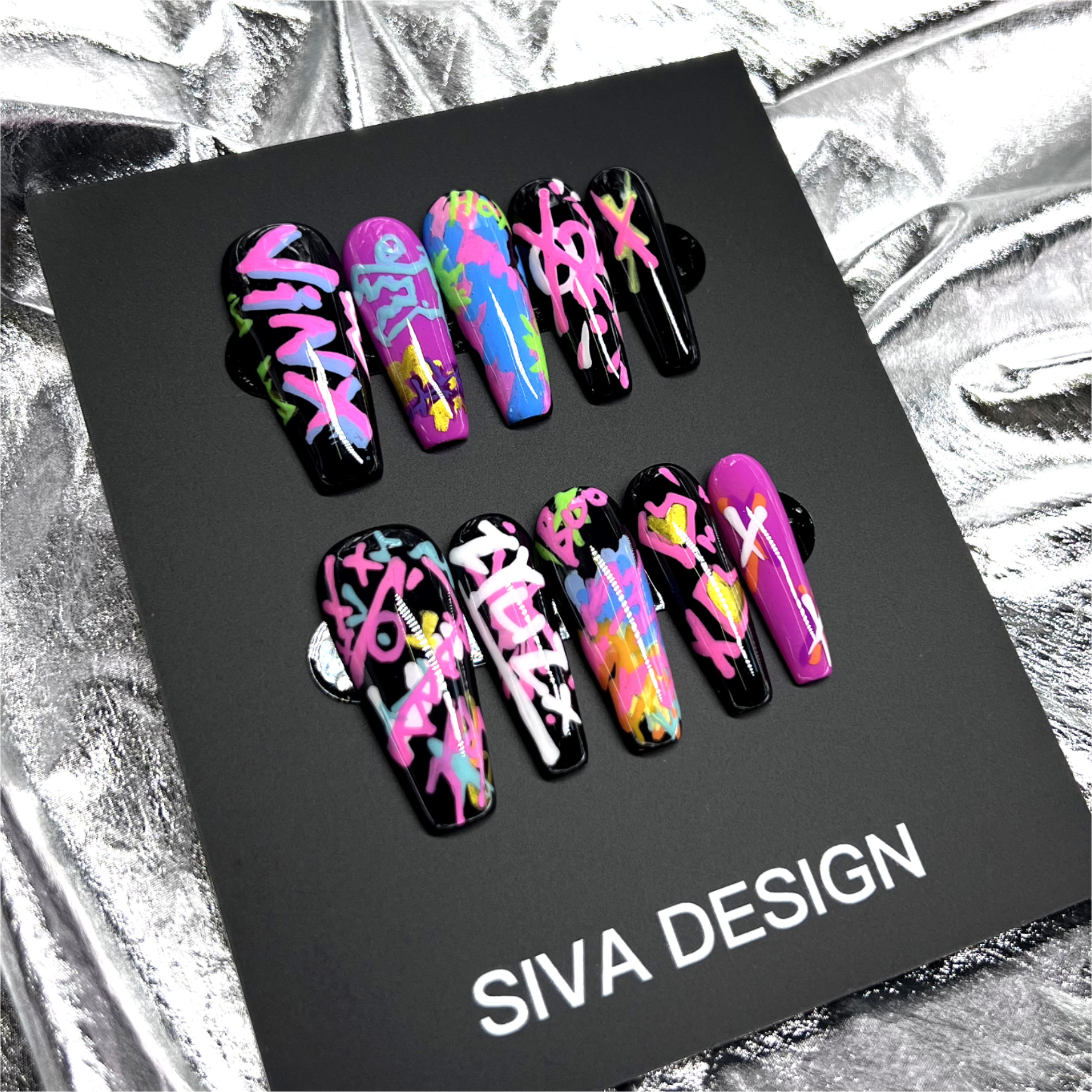 Siva Nail, Neon Groove, Stile Graffiti, Unghie Press on Fatte a Mano