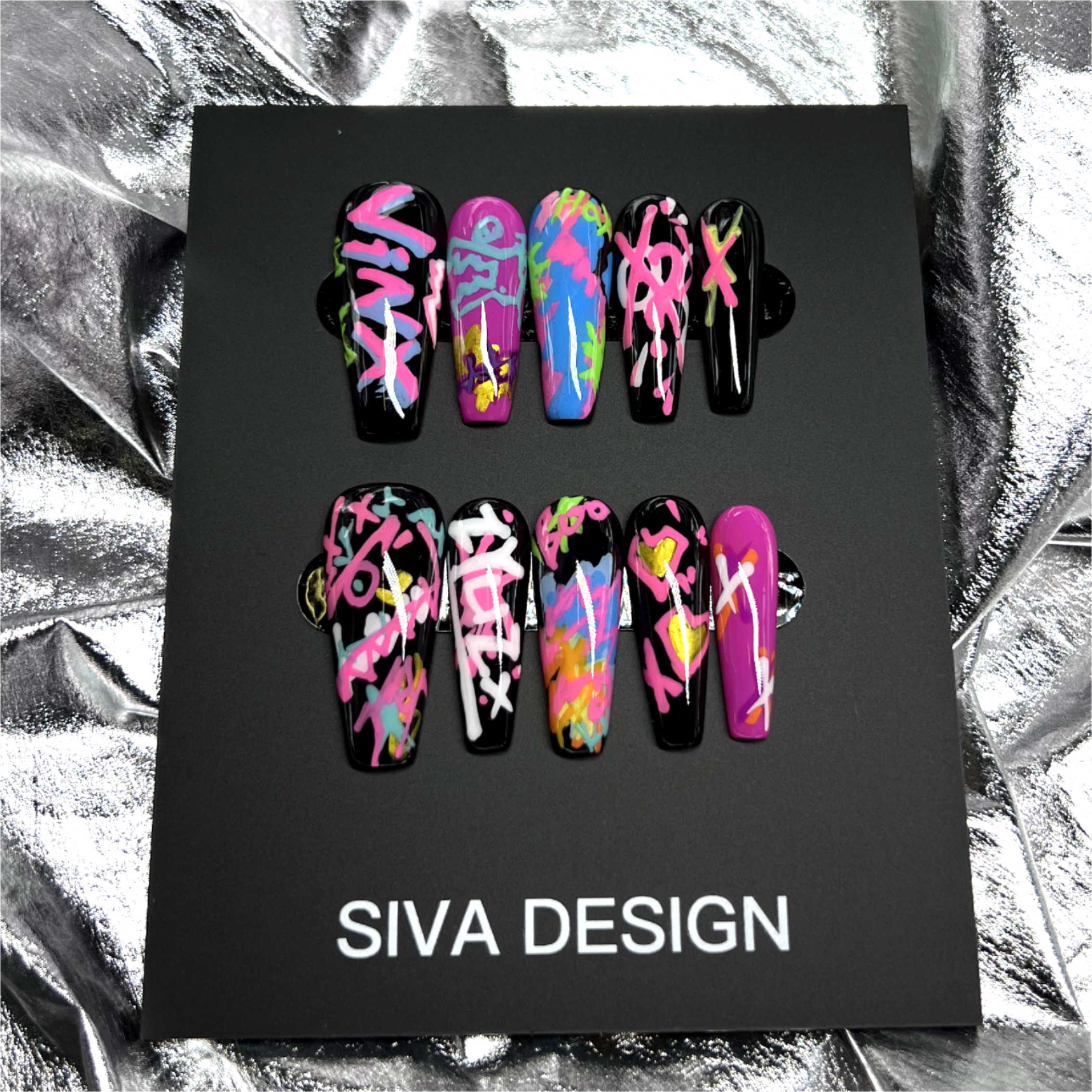 Siva Nail, Neon Groove, Stile Graffiti, Unghie Press on Fatte a Mano