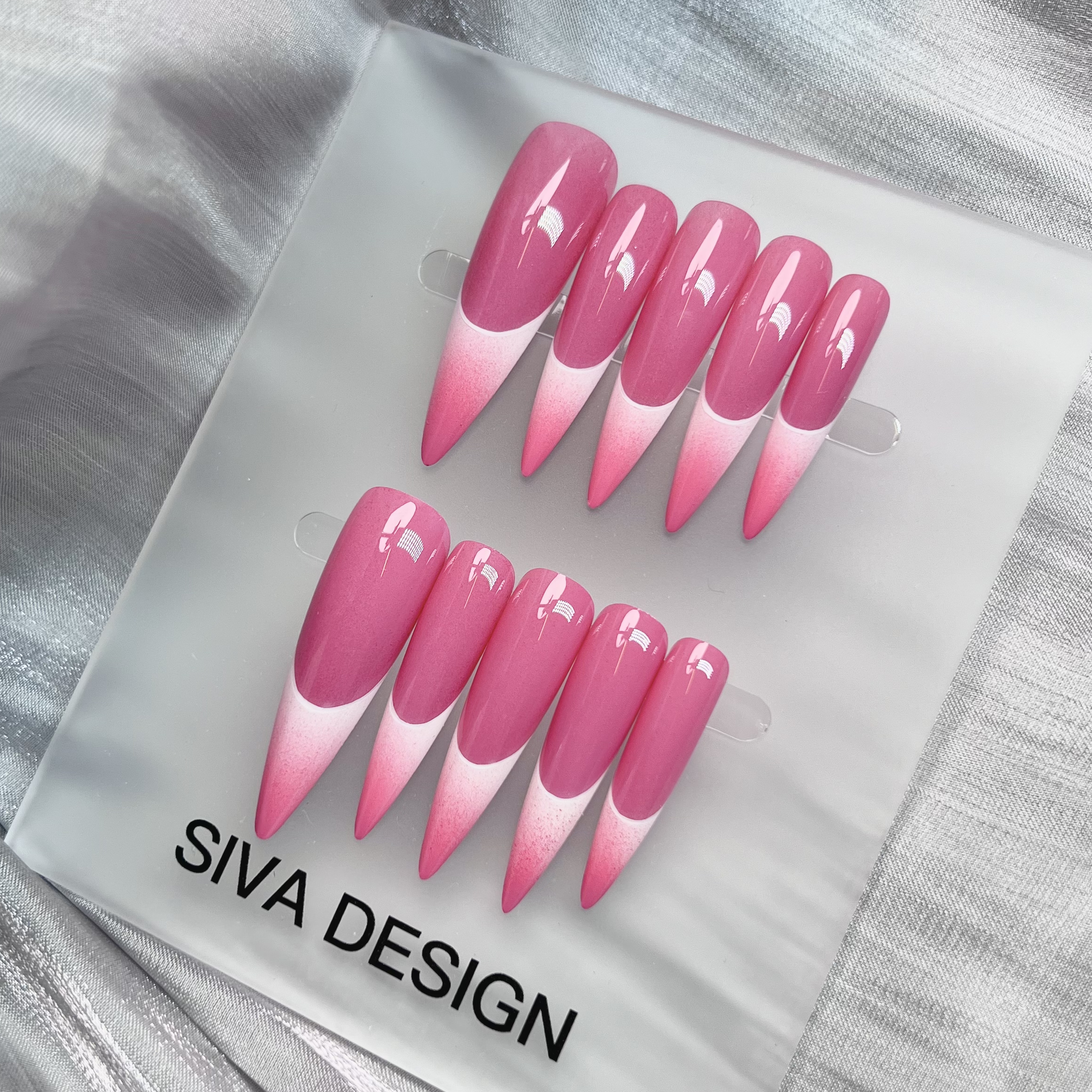 Siva Nail, Lunar Shee (Rosa), Stile Francese, Unghie Press on Fatte a Mano