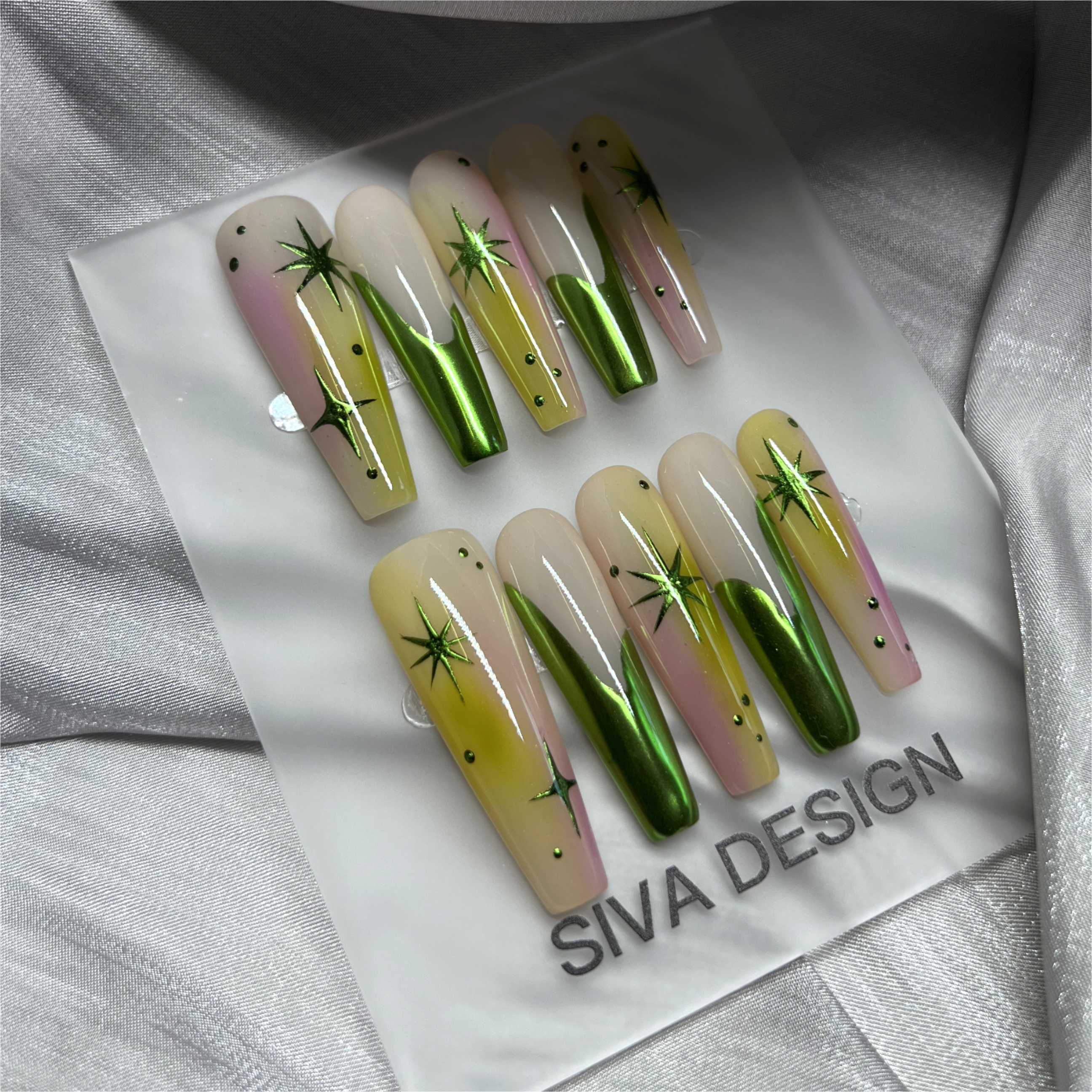 Siva Nail, Verdant Whimsy, Ombre Artistic Green e Purple, unghie finte fatte a mano