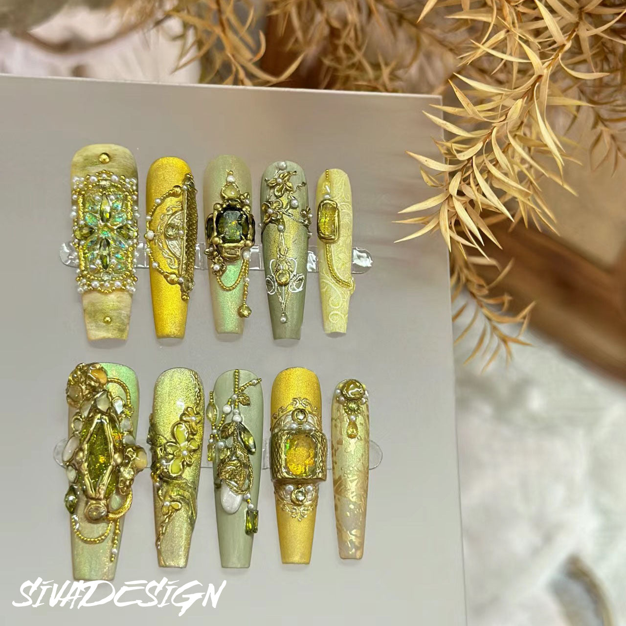 Siva Nail, Midas Touch, Golden Elegance unghie pressate fatte a mano