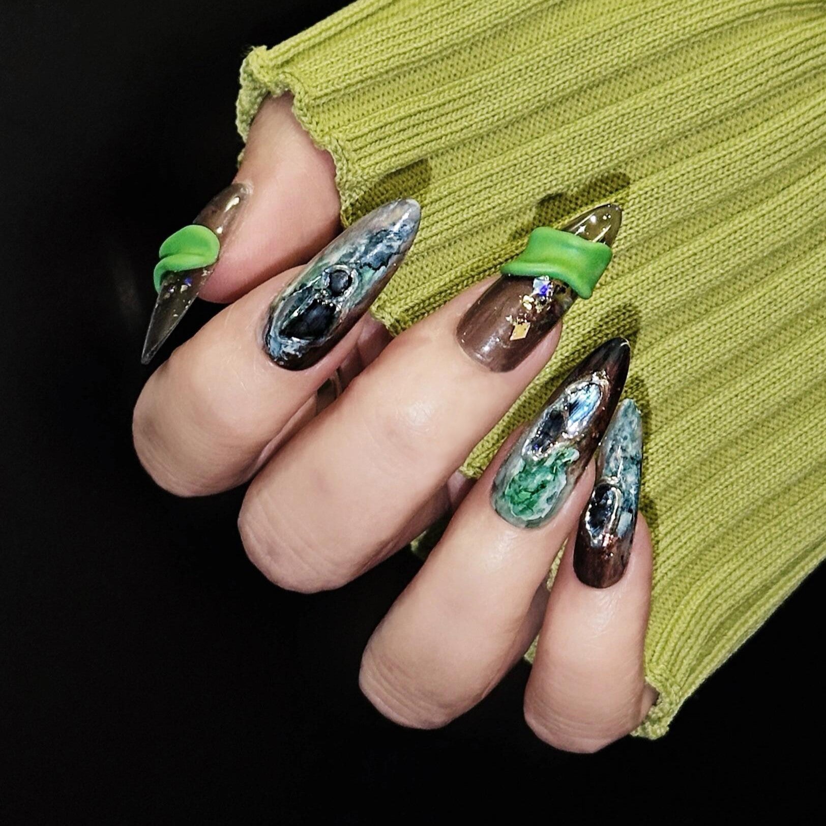 Siva Nail, Jungle Jewel, Exotic Glam, Handmade Press on Nails