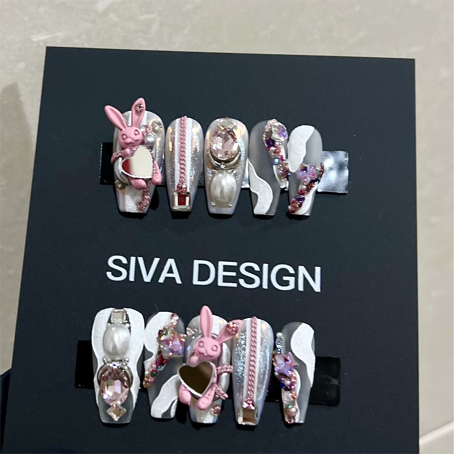 Siva Nail, Coniglio (Rosa), Chic Handmade Press on Nails