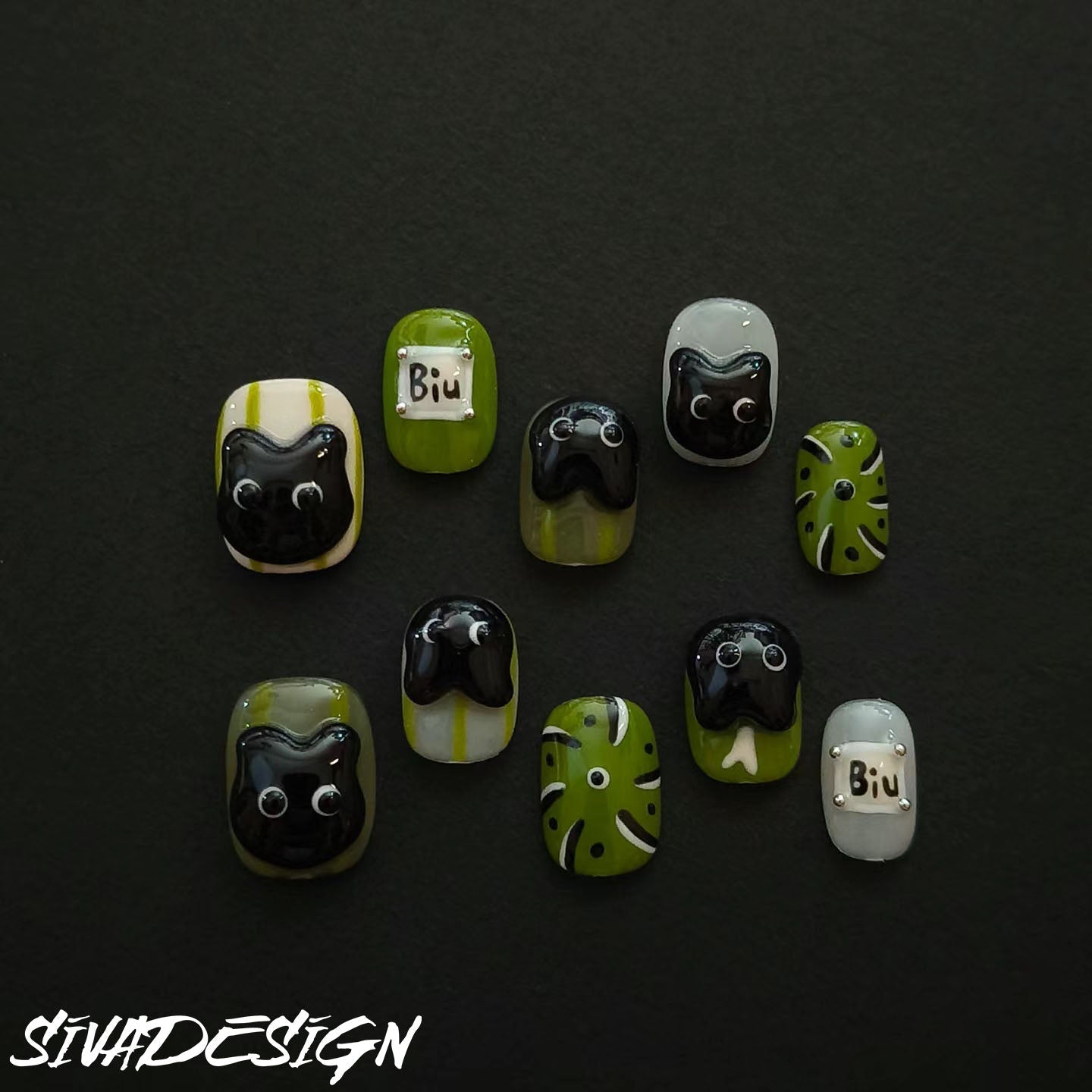 Siva Nail, Blackie, unghie finte verdi in stile cartone animato