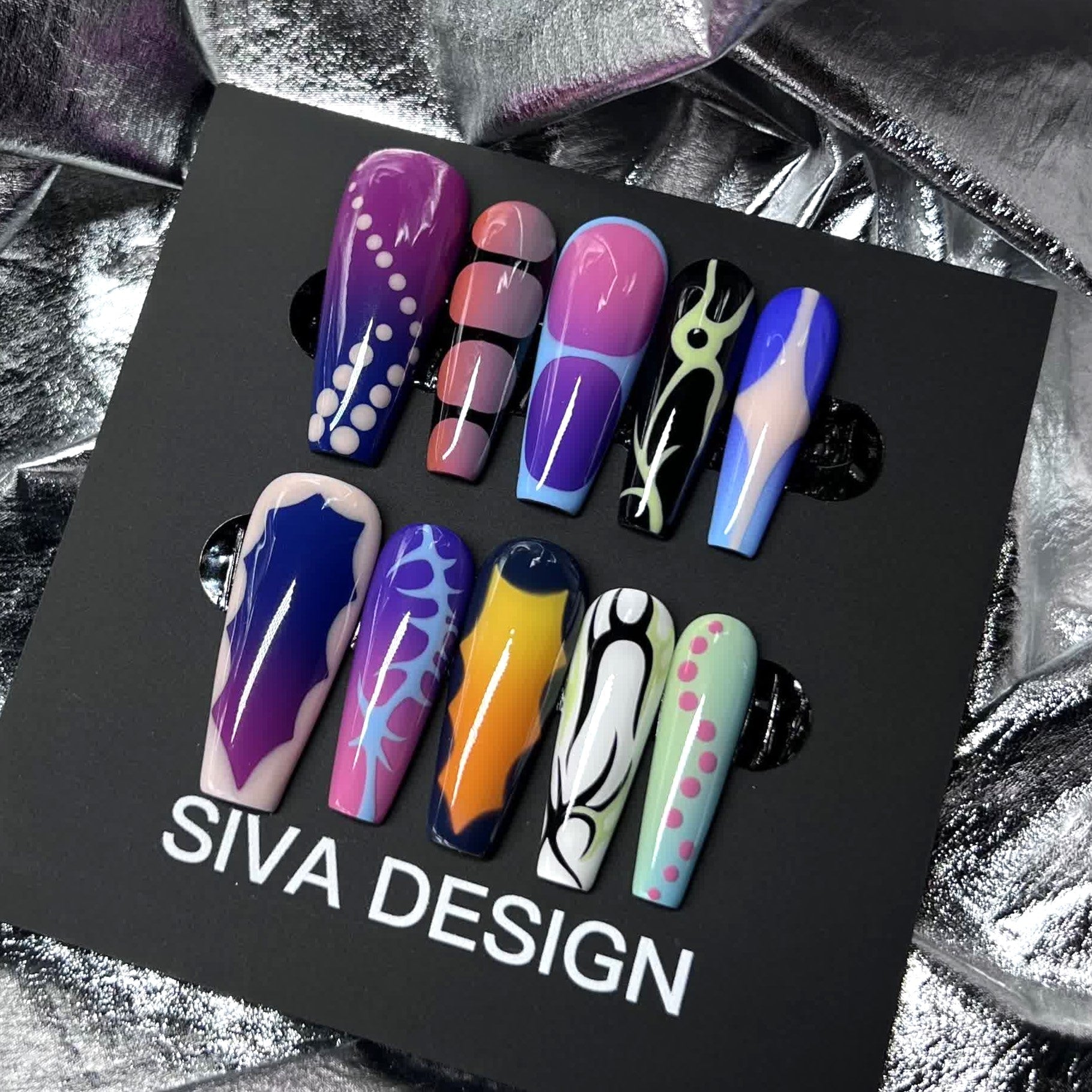Siva Nail, Pop Art Pizzazz, Vibrant Glam, Unghie pressate fatte a mano