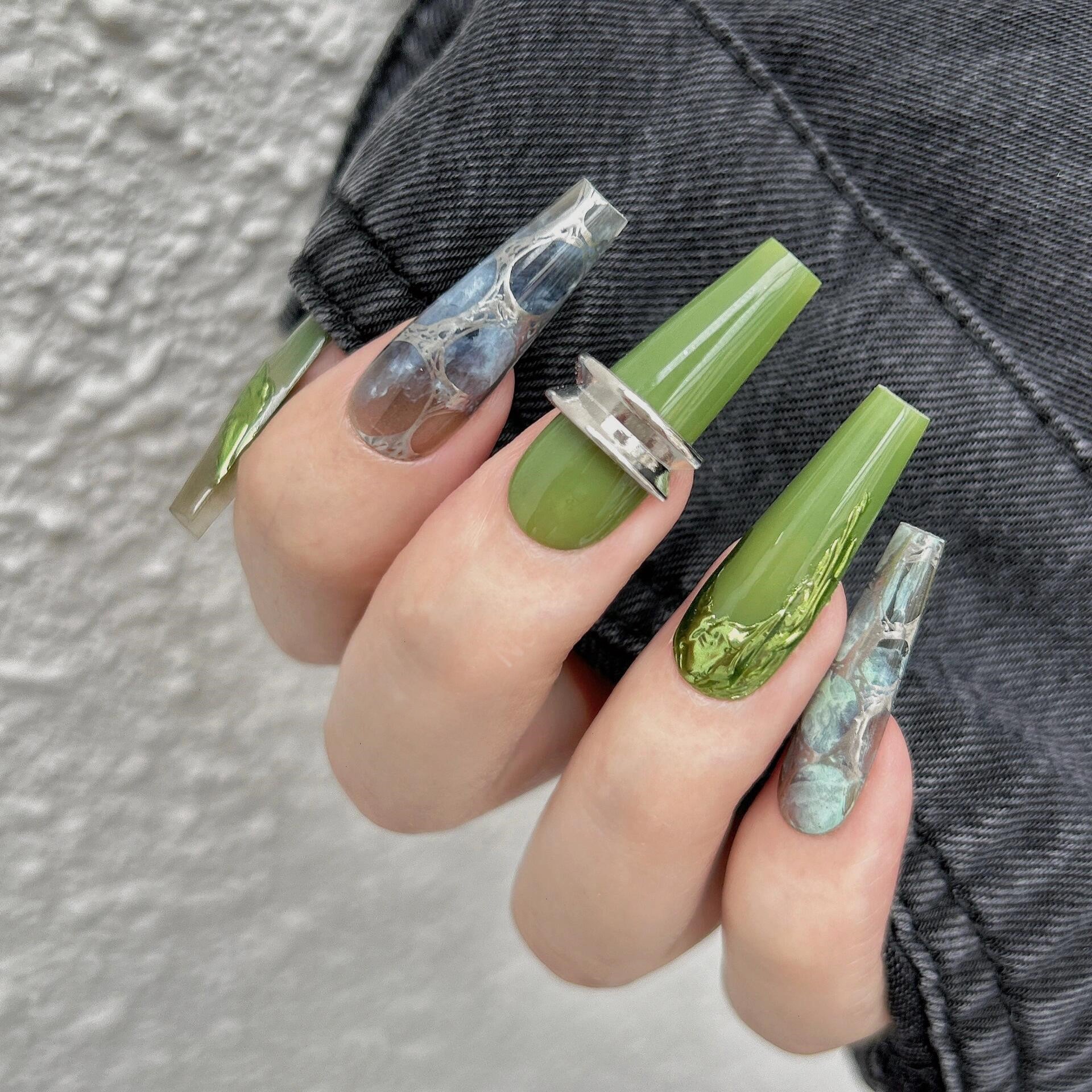 Siva Nail, Emerald Wrap, Earthy Elegance, Handmade Press on Nails