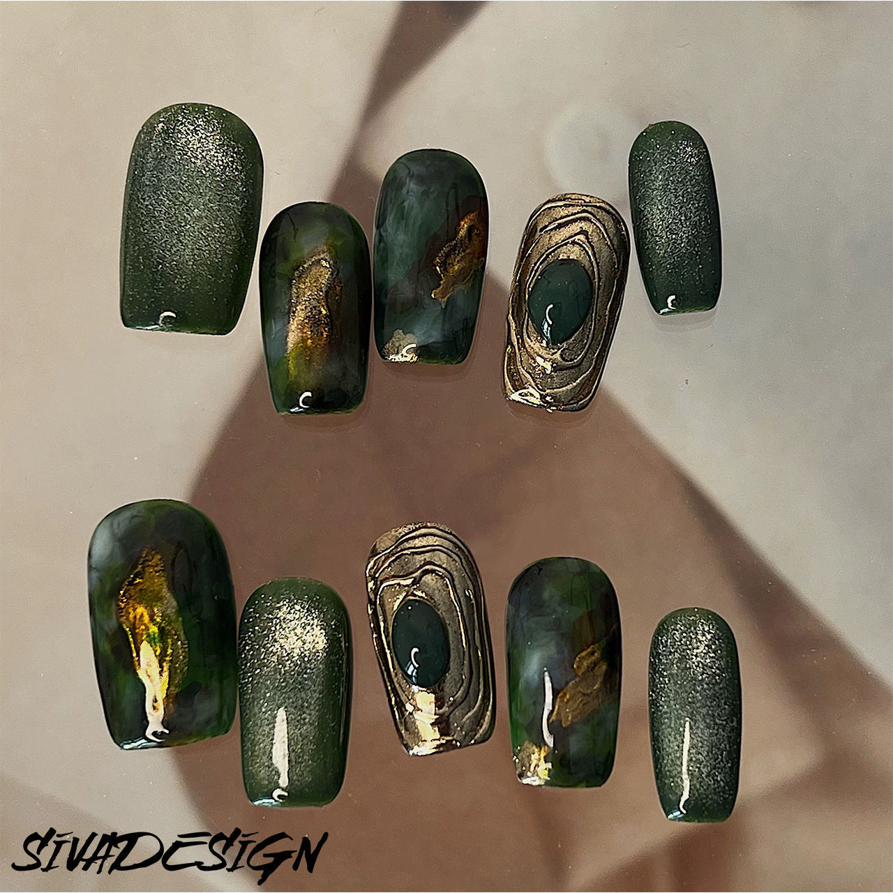 Siva Nail, Deep Woodlands, unghie finte fatte a mano in stile ispirato alla natura