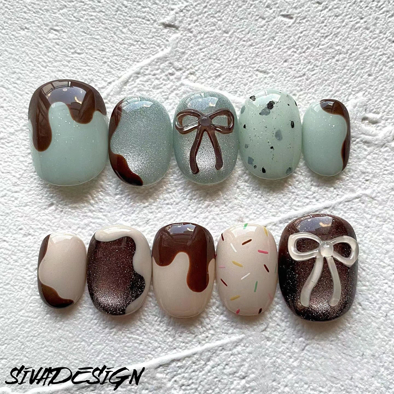 Siva Nail, Mint Mocha Swirl, unghie artistiche fatte a mano