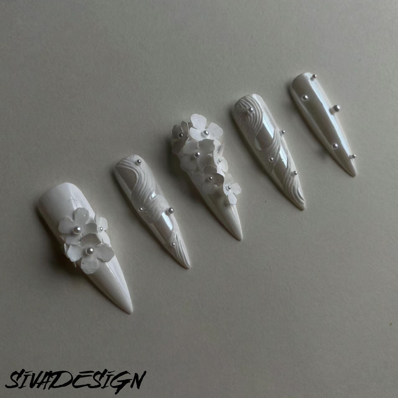 Siva Nail, Mystic Shore, unghie finte stampate a mano in stile floreale 3D