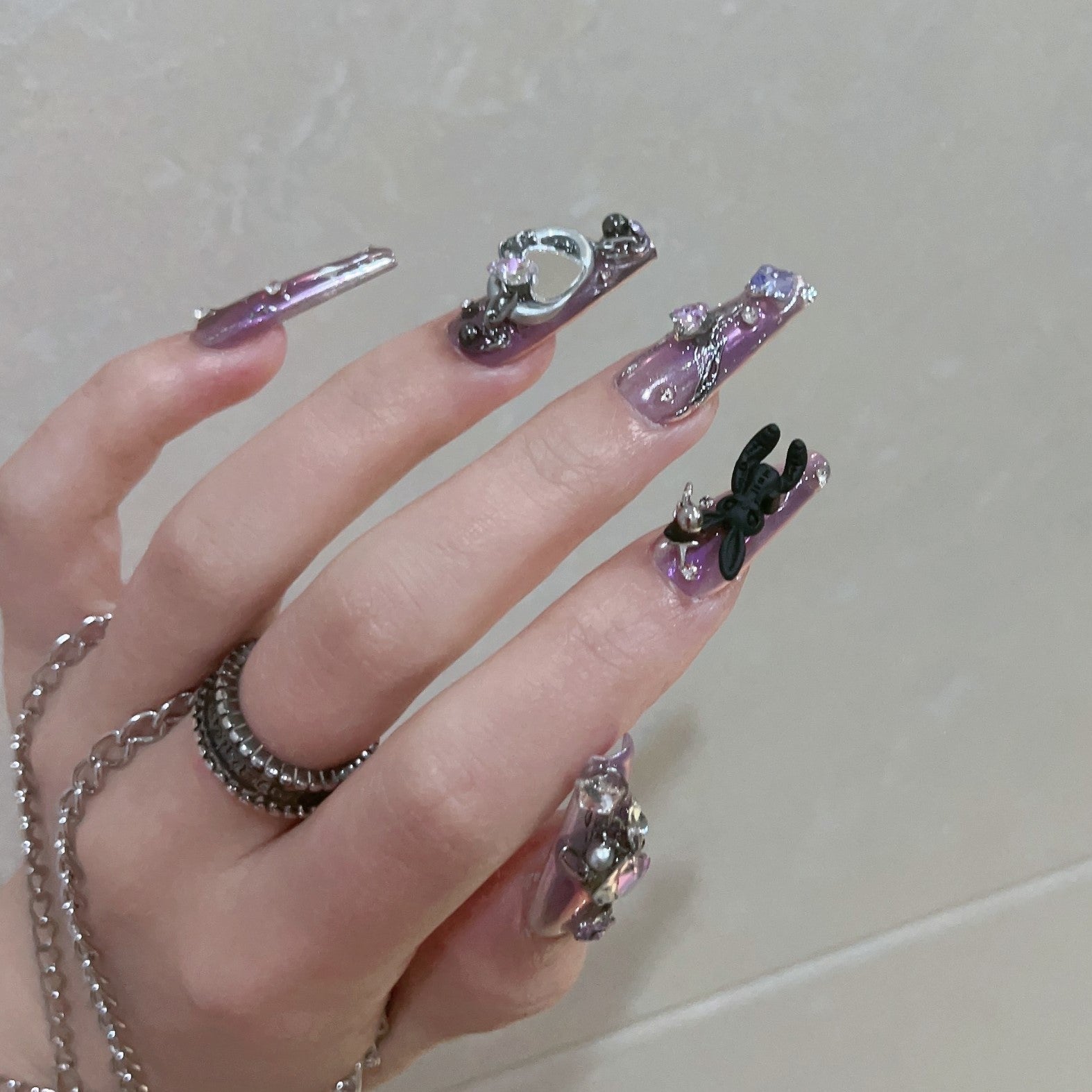 Siva Nail, Coniglio (Viola), Chic Handmade Press on Nails