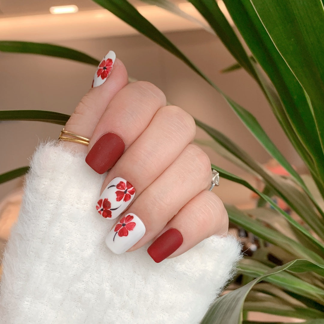 Siva Nail, Scarlet Blossoms, unghie stampate a mano floreali