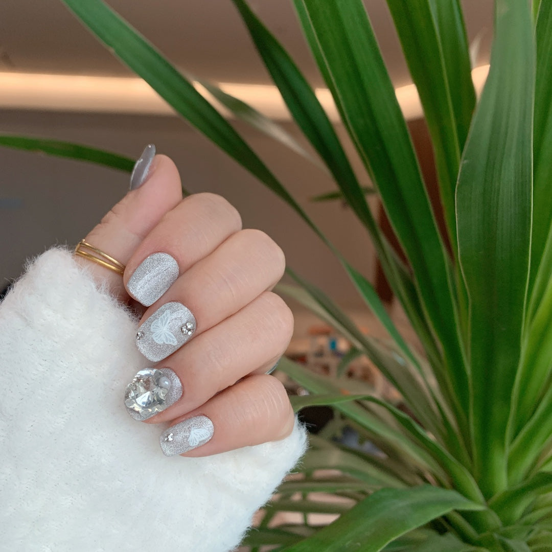 Siva Nail, Frosted Lotus, Snowy Elegance, Handmade Press on Nails